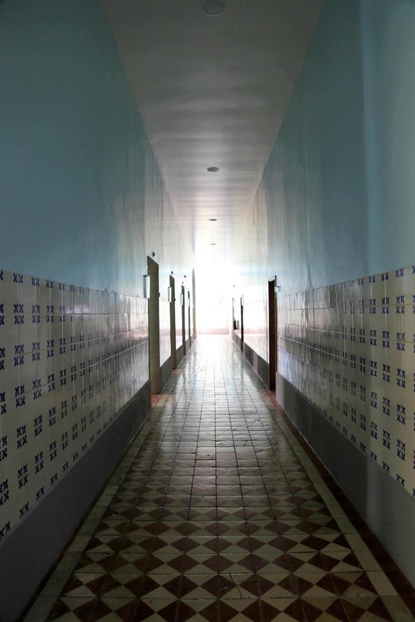 ホテル Inatel Entre-Os-Rios Portela  エクステリア 写真